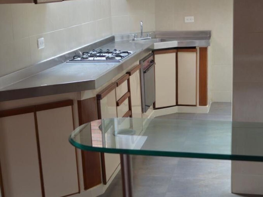 Casa de 4 alcobas en venta en San Patricio, Bogotá, 187 m² · foto 8 de 20