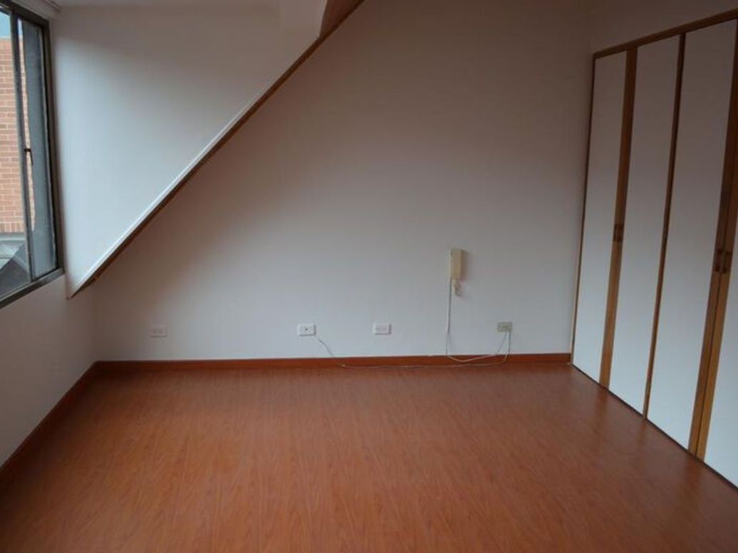 Casa de 4 alcobas en venta en San Patricio, Bogotá, 187 m² · foto 10 de 20