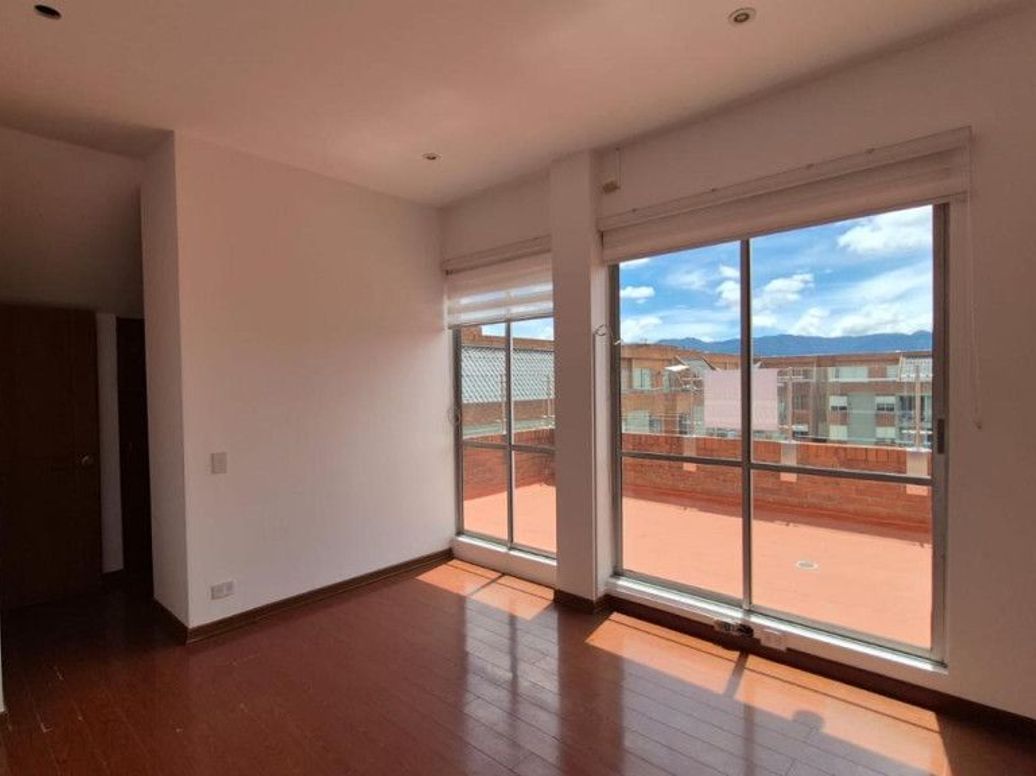 Apartamento de 4 alcobas en venta en La Esperanza, Bogotá, 136 m² · foto 11 de 17