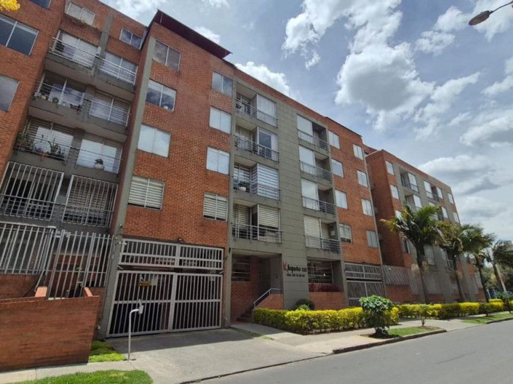 Apartamento de 4 alcobas en venta en La Esperanza, Bogotá, 136 m² · foto 15 de 17