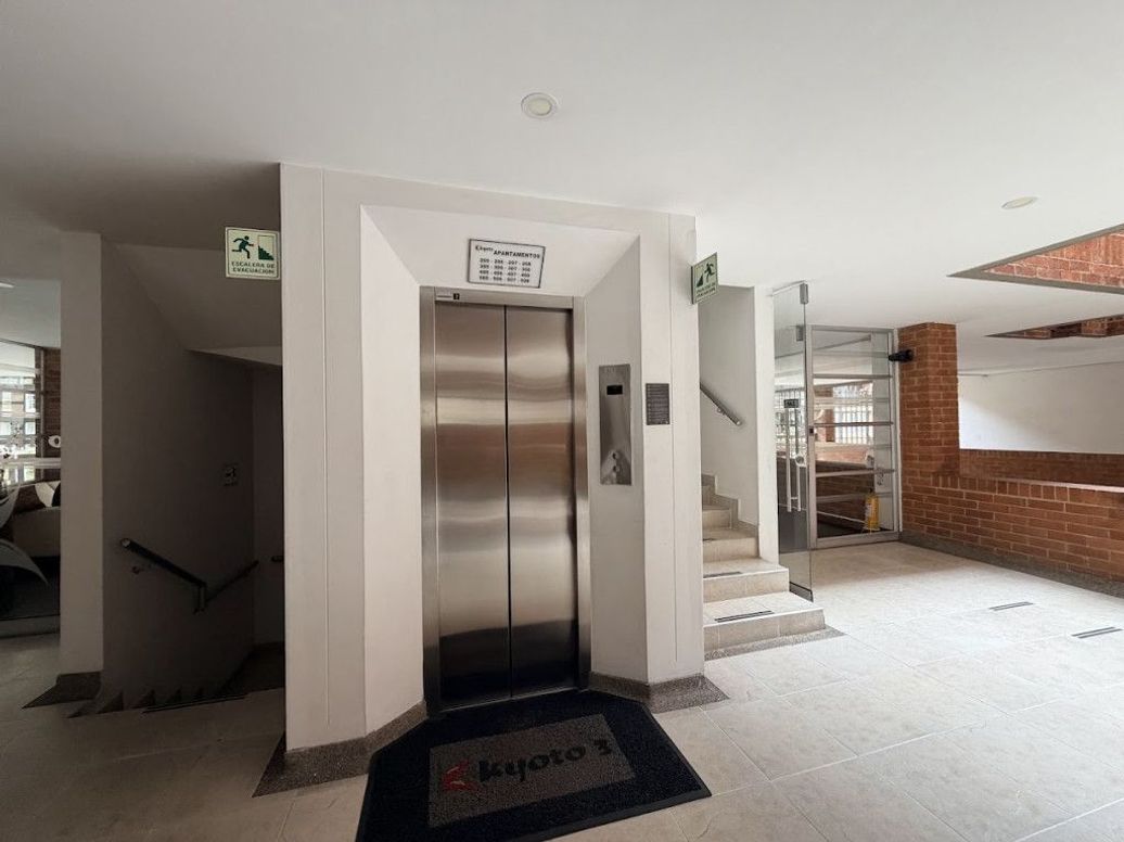 Apartamento de 4 alcobas en venta en La Esperanza, Bogotá, 136 m² · foto 16 de 17