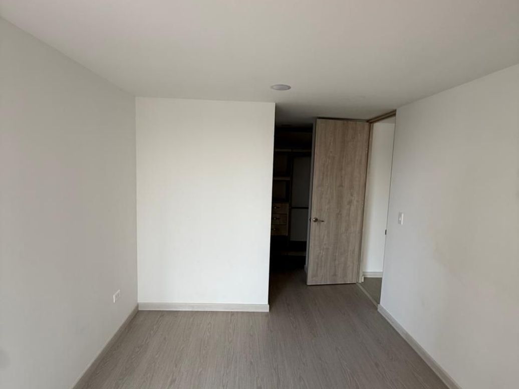 Apartamento de 2 alcobas en venta en Santa Teresa, Bogotá, 62 m² · foto 12 de 15