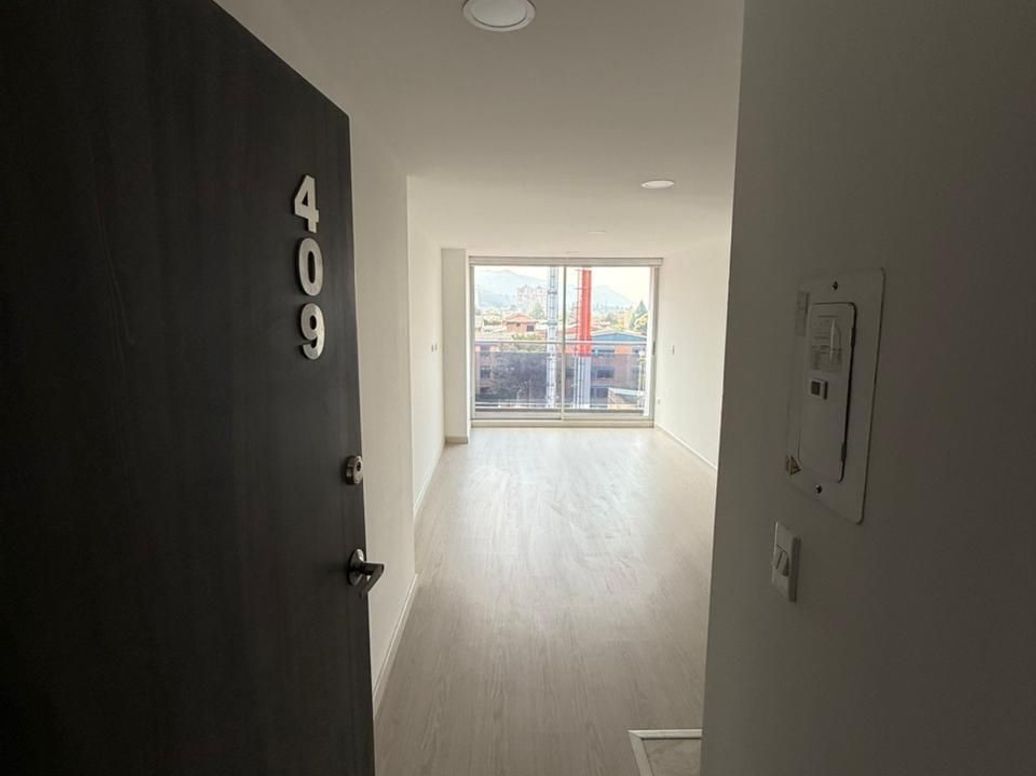 Apartamento de 2 alcobas en venta en Santa Teresa, Bogotá, 62 m² · foto 2 de 15