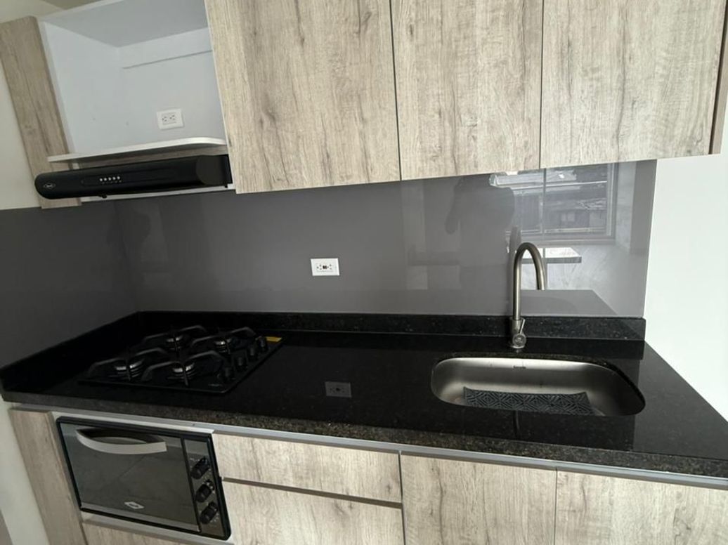 Apartamento de 2 alcobas en venta en Santa Teresa, Bogotá, 62 m² · foto 6 de 15