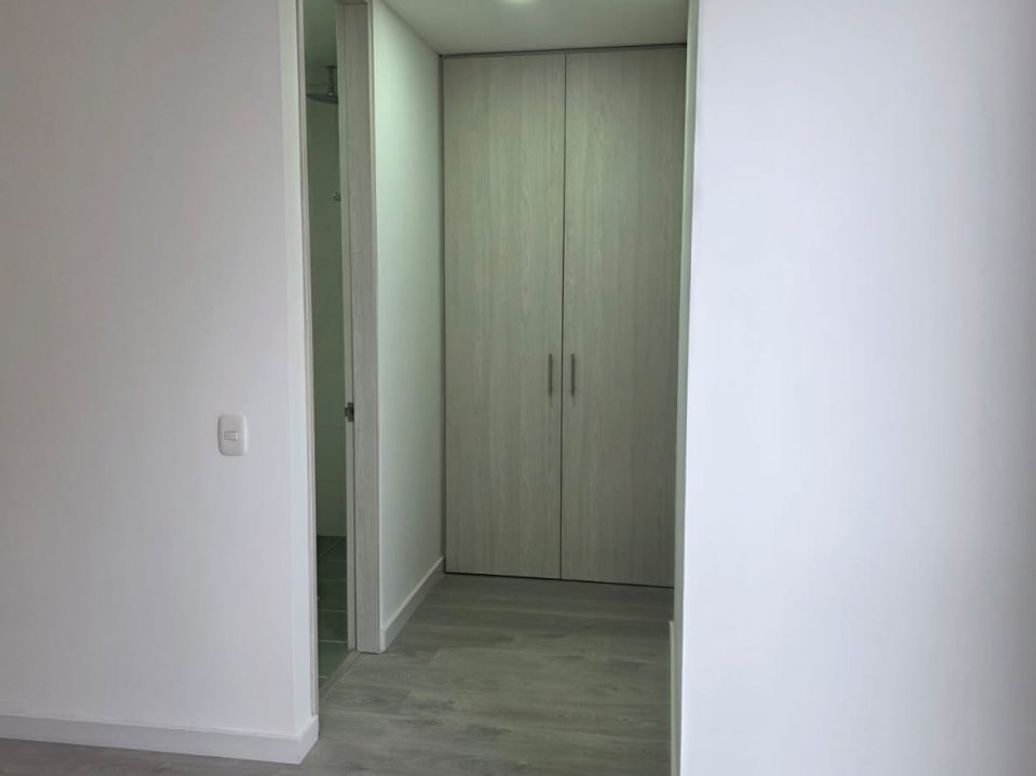 Apartamento en venta en San Jose De Usaquen, Bogotá · foto 6 de 17