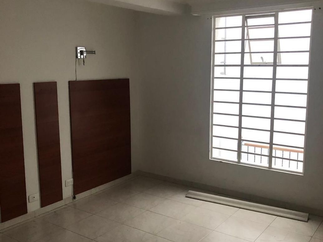 Casa de 6 alcobas en venta en Emaus, Bogotá, 572 m² · foto 6 de 20