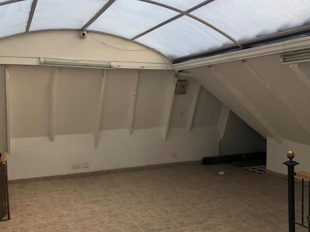 Casa de 6 alcobas en venta en Emaus, Bogotá, 572 m² · foto 9 de 20