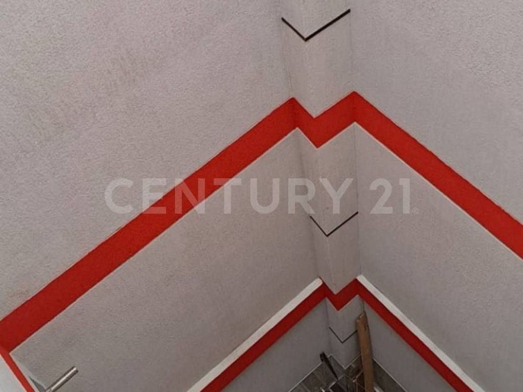 Casa de 9 alcobas en venta en San Andres Sector 2, Bogotá, 720 m² · foto 11 de 16