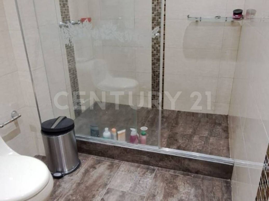 Casa de 9 alcobas en venta en San Andres Sector 2, Bogotá, 720 m² · foto 4 de 16