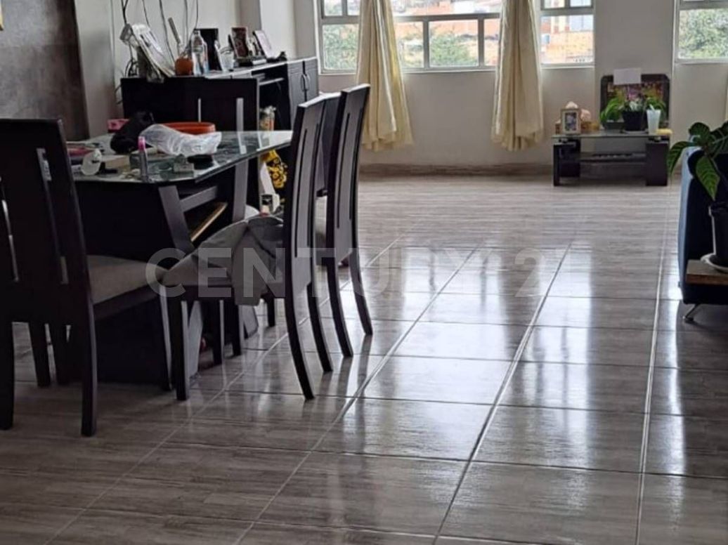 Casa de 9 alcobas en venta en San Andres Sector 2, Bogotá, 720 m² · foto 5 de 16