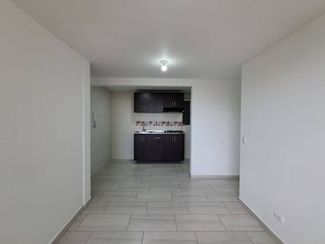 Apartamento de 3 alcobas en venta en La Providencia, Bogotá, 49 m² · foto 2 de 15