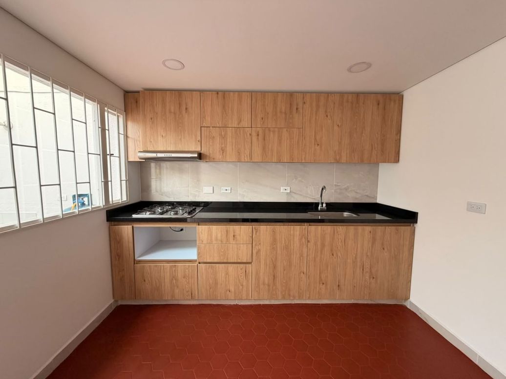 Casa de 6 alcobas en venta en Polo Club, Bogotá, 192 m² · foto 6 de 20