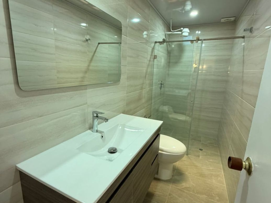 Casa de 6 alcobas en venta en Polo Club, Bogotá, 192 m² · foto 16 de 20
