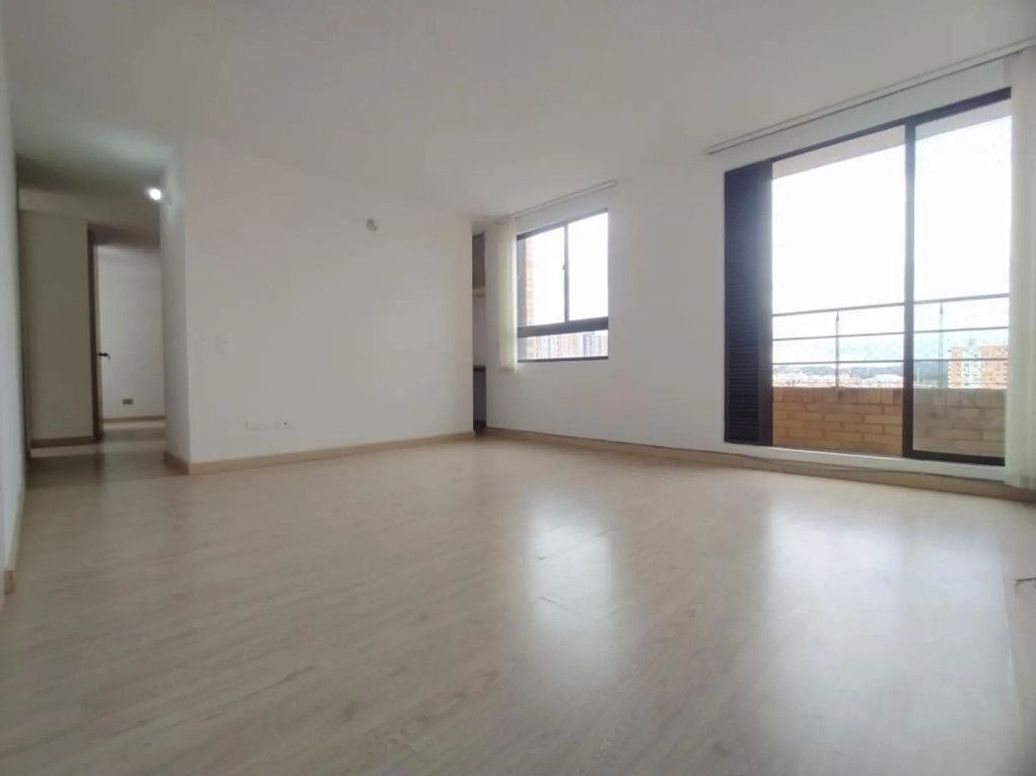 Apartamento de 2 alcobas en venta en Ub. De La Sabana, Bogotá, 64 m² · foto 8 de 20