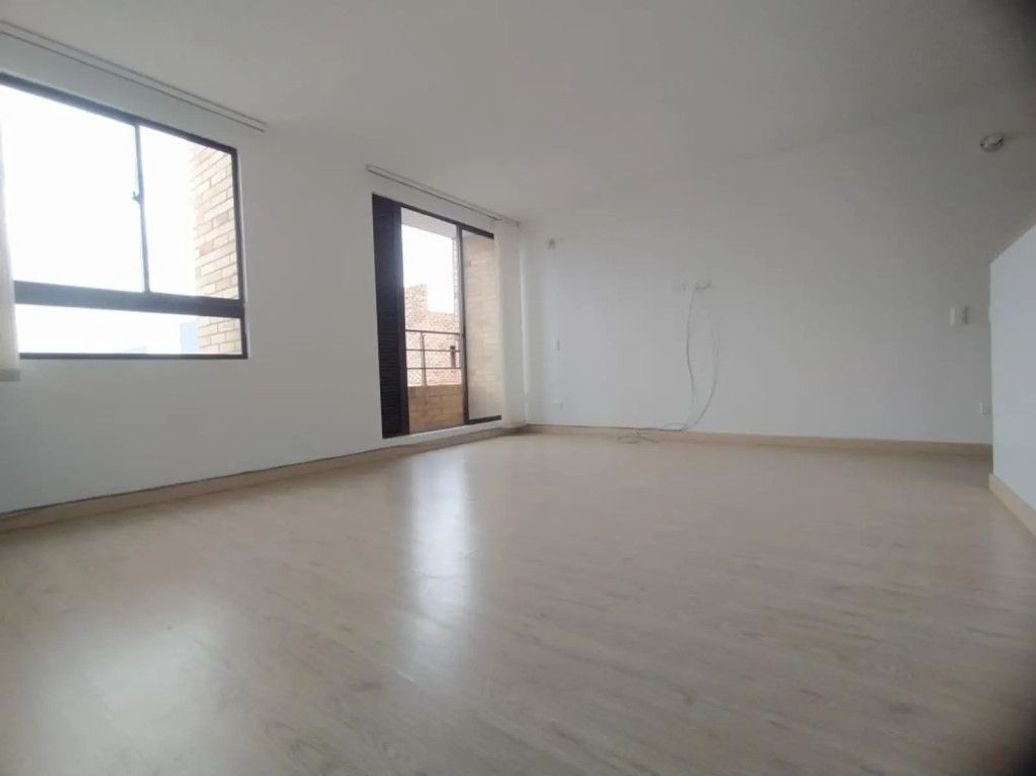 Apartamento de 2 alcobas en venta en Ub. De La Sabana, Bogotá, 64 m² · foto 9 de 20