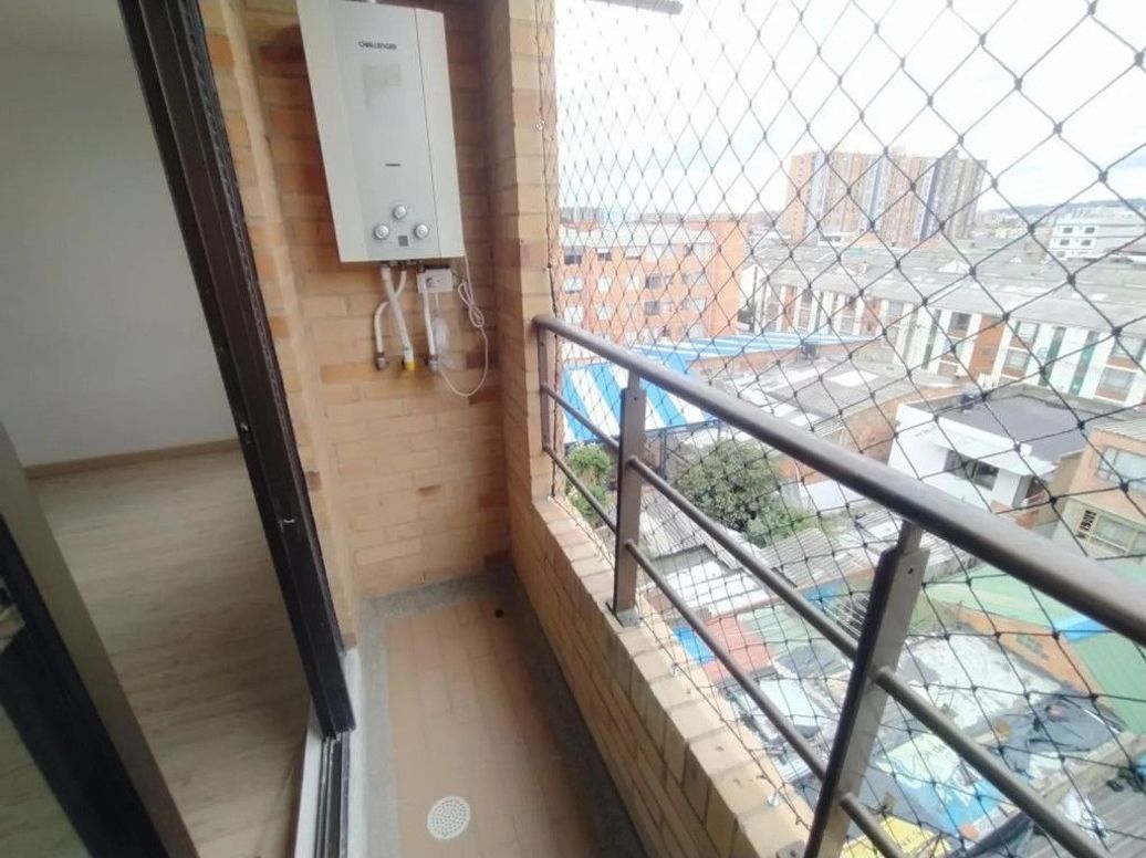 Apartamento de 2 alcobas en venta en Ub. De La Sabana, Bogotá, 64 m² · foto 11 de 20