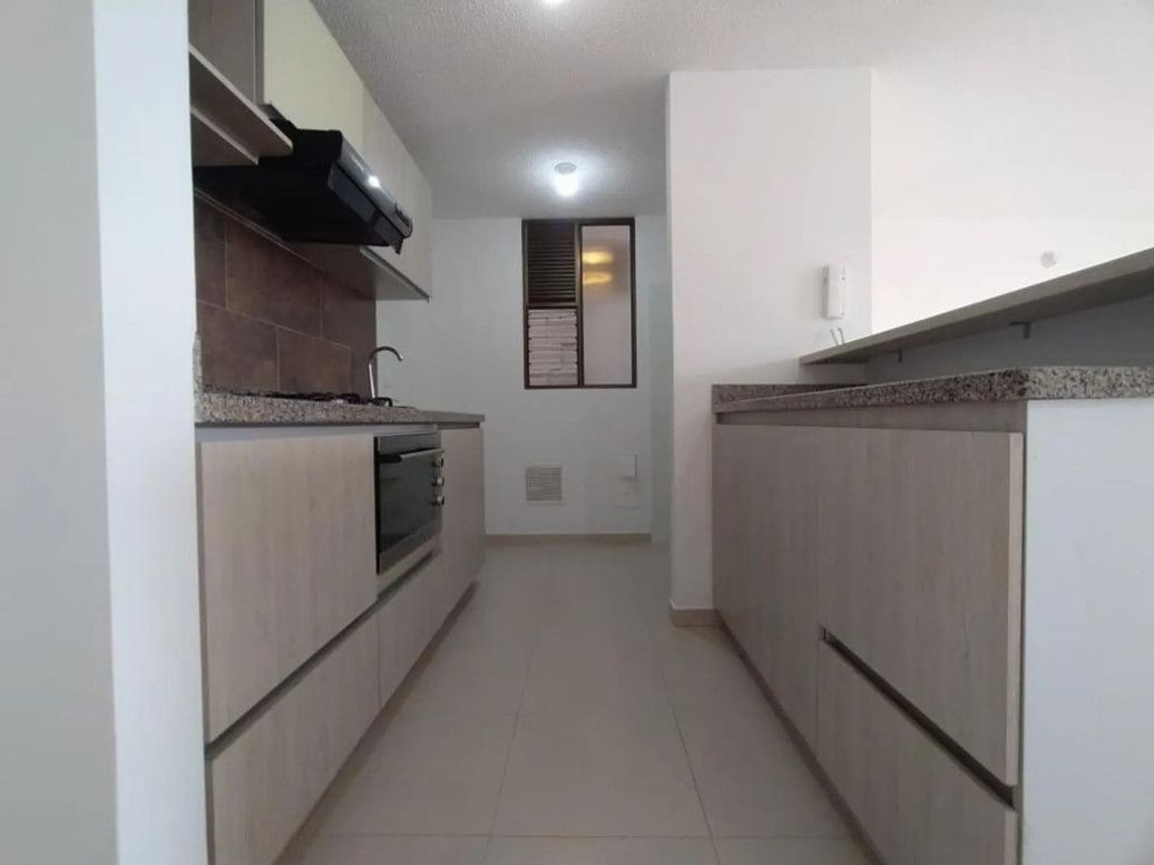 Apartamento de 2 alcobas en venta en Ub. De La Sabana, Bogotá, 64 m² · foto 3 de 20
