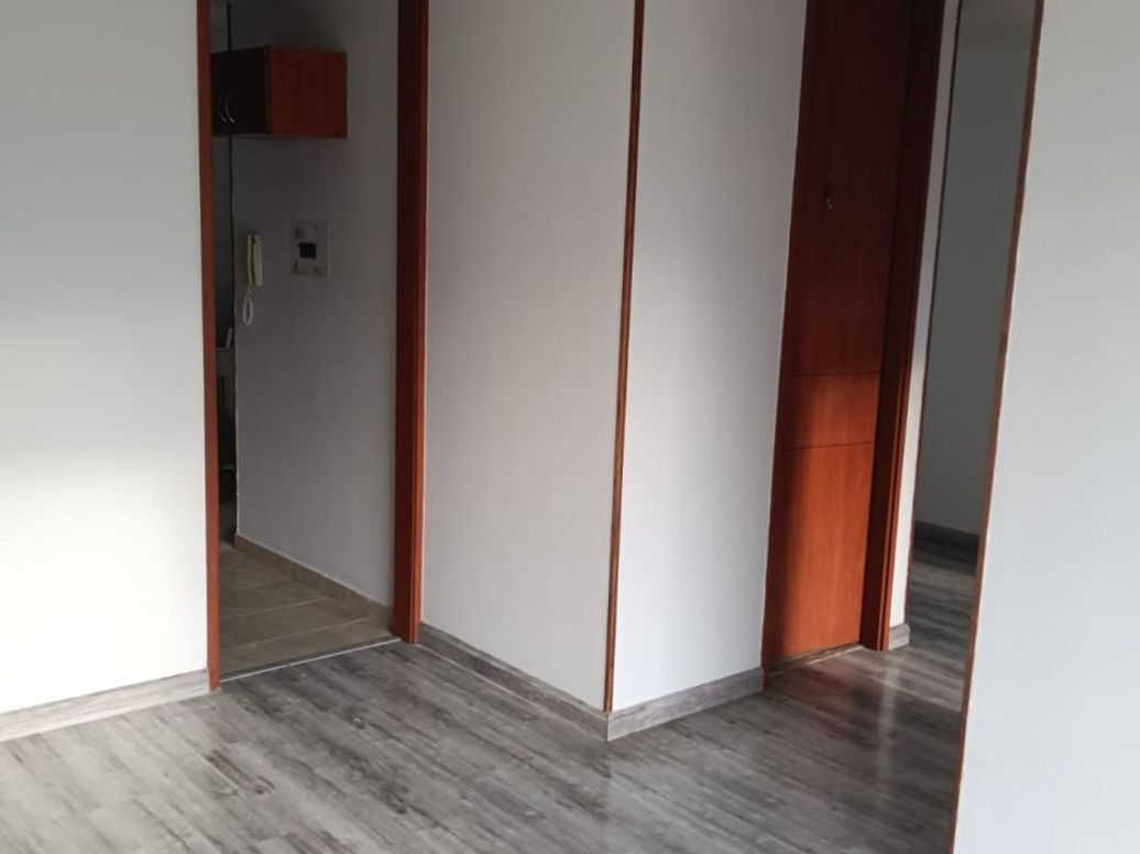 Apartamento de 3 alcobas en venta en La Campiña, Bogotá, 68 m² · foto 5 de 20