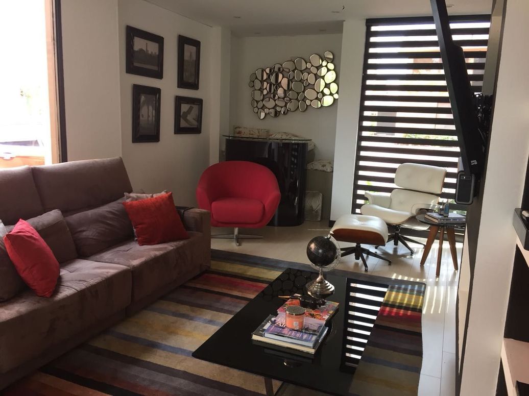 Casa de 5 alcobas en venta en San José De Bavaria, Bogotá, 480 m² · foto 9 de 17