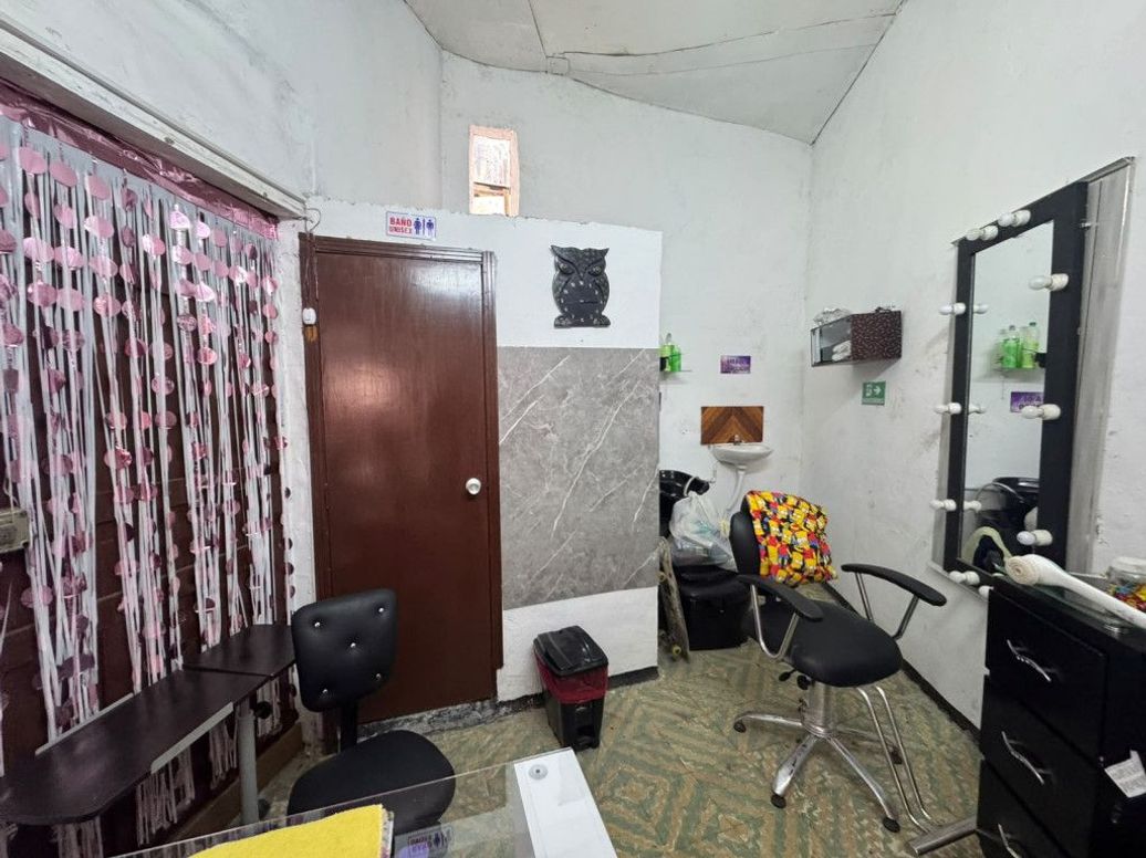 Casa de 7 alcobas en venta en Las Cruces, Bogotá, 150 m² · foto 2 de 11