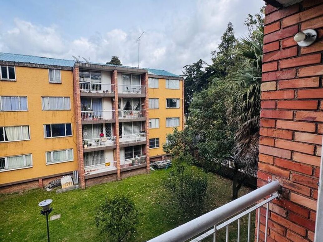 Apartamento de 3 alcobas en venta en Usatama, Bogotá, 113 m² · foto 19 de 20