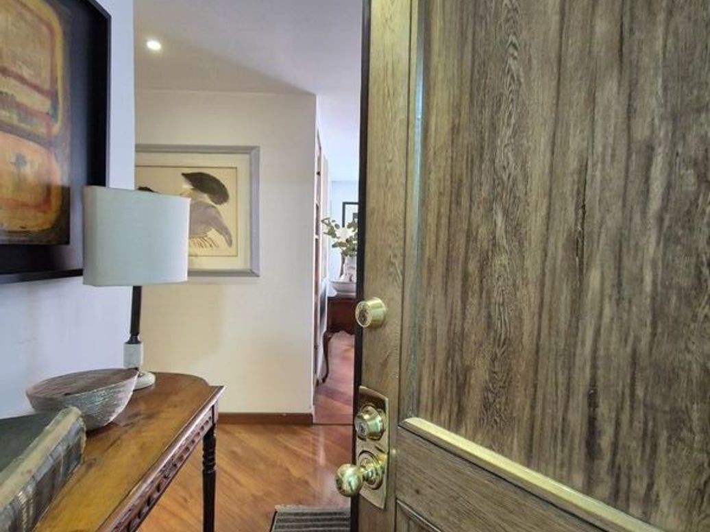Apartamento de 3 alcobas en venta en San Patricio, Bogotá, 131 m² · foto 11 de 16