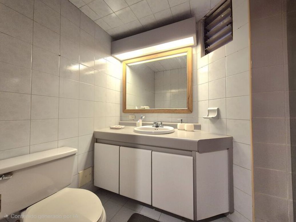 Apartamento de 3 alcobas en venta en San Patricio, Bogotá, 131 m² · foto 9 de 16
