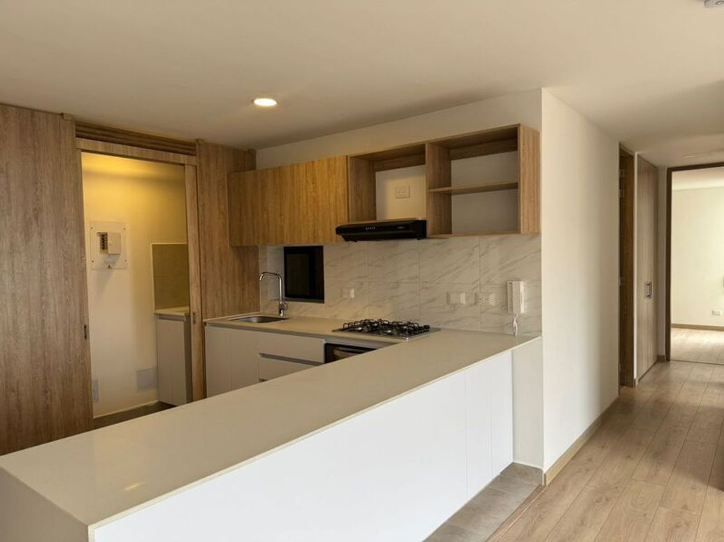 Apartamento de 3 alcobas en venta en Montevideo, Bogotá, 71 m² · foto 3 de 19