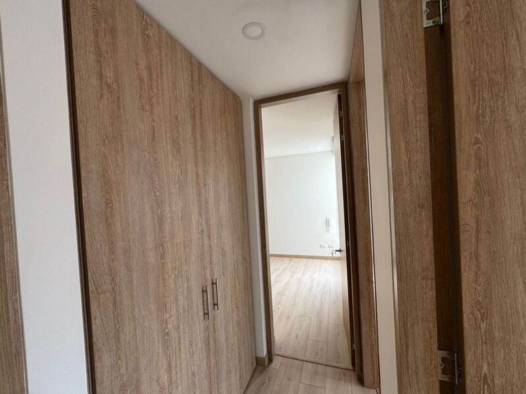 Apartamento de 3 alcobas en venta en Montevideo, Bogotá, 71 m² · foto 11 de 19