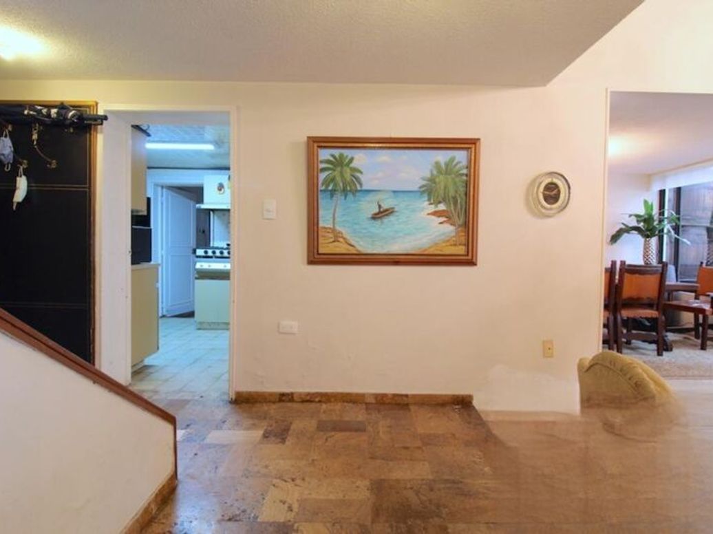 Casa de 6 alcobas en venta en Lisboa, Bogotá, 400 m² · foto 3 de 20