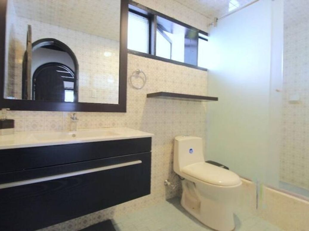 Casa de 6 alcobas en venta en Altos De Suba, Bogotá, 376 m² · foto 17 de 20