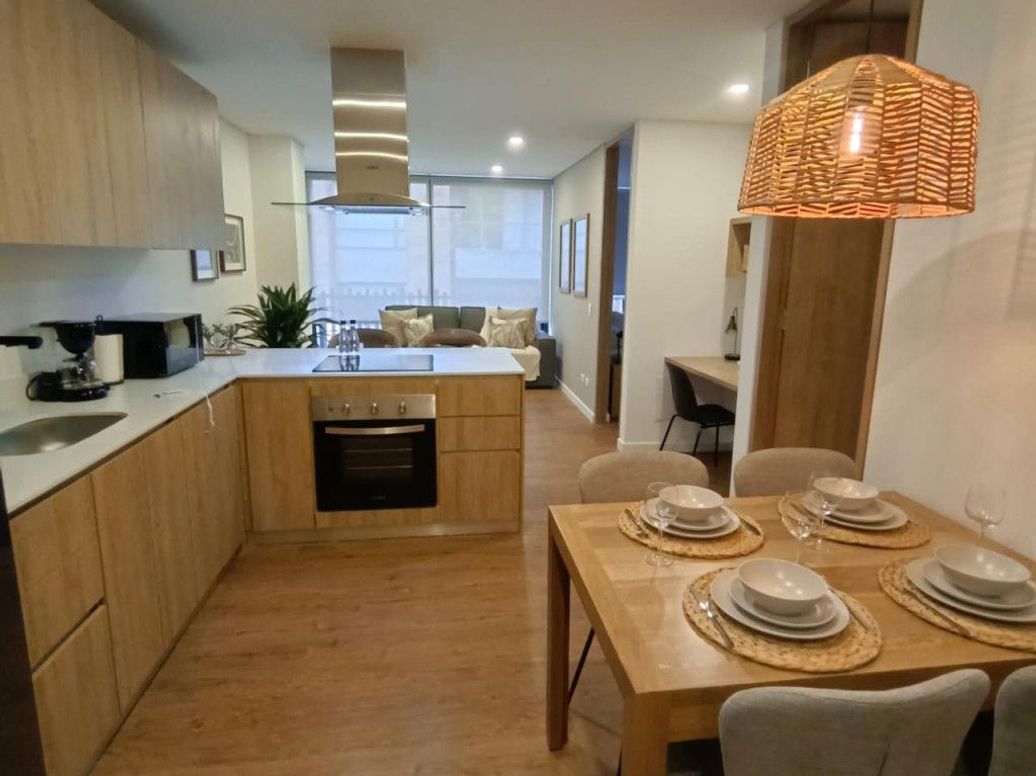 Apartamento de 1 alcoba en venta en Santa Barbara Occidental, Bogotá, 60 m² · foto 4 de 20