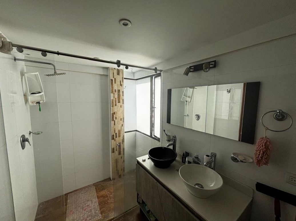 Casa de 4 alcobas en venta en El Contador, Bogotá, 126 m² · foto 9 de 16