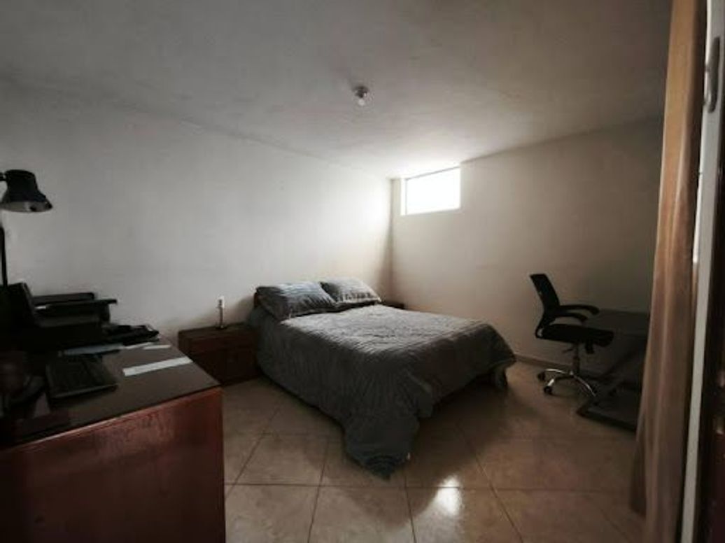 Casa de 9 alcobas en venta en Venecia, Bogotá, 364 m² · foto 15 de 20