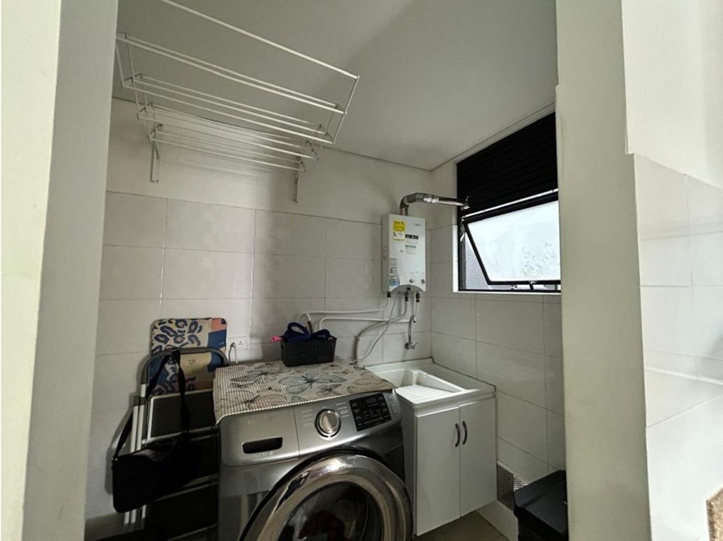 Apartamento de 3 alcobas en venta en Las Villas, Bogotá, 116 m² · foto 9 de 20