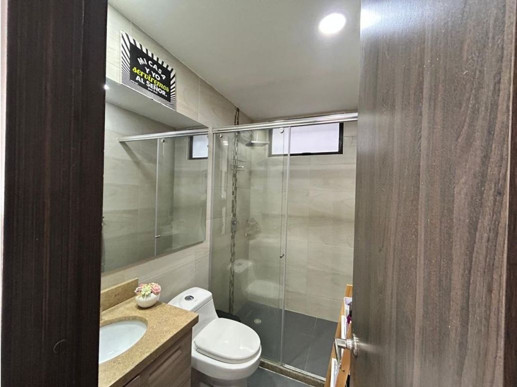 Apartamento de 3 alcobas en venta en Las Villas, Bogotá, 116 m² · foto 15 de 20