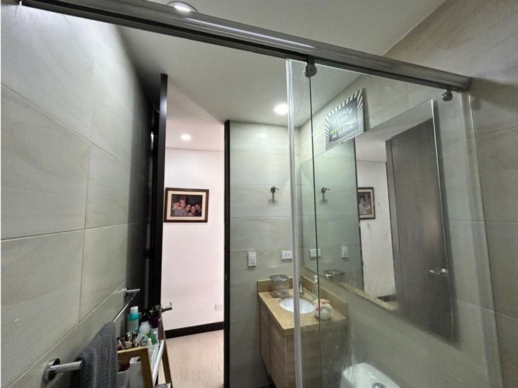 Apartamento de 3 alcobas en venta en Las Villas, Bogotá, 116 m² · foto 16 de 20