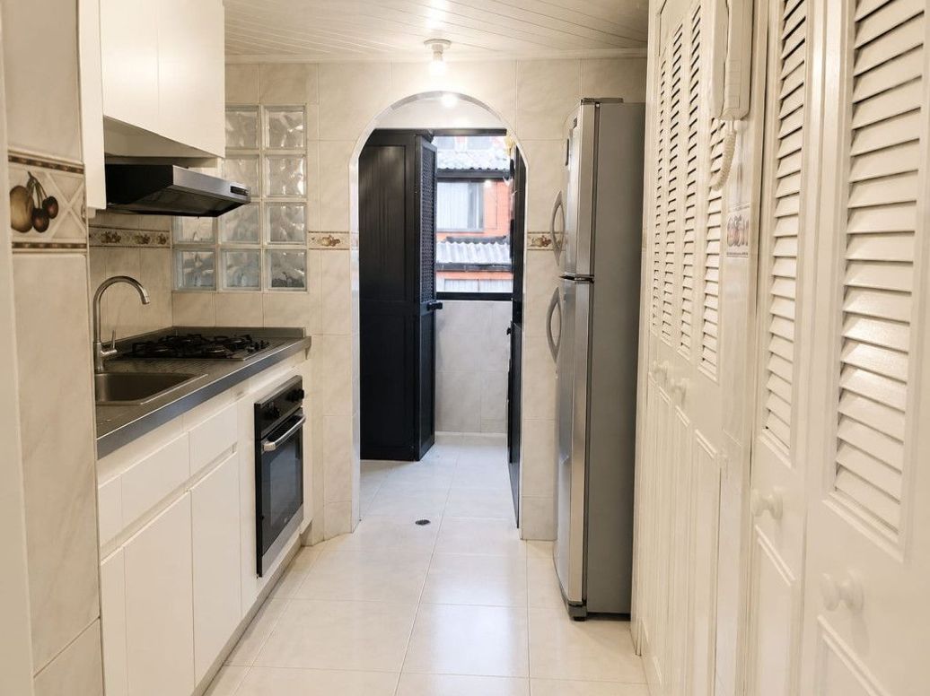 Apartamento de 4 alcobas en venta en Caobos Salazar, Bogotá, 134 m² · foto 3 de 10