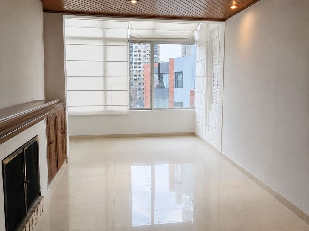 Apartamento de 4 alcobas en venta en Caobos Salazar, Bogotá, 134 m² · foto 8 de 10
