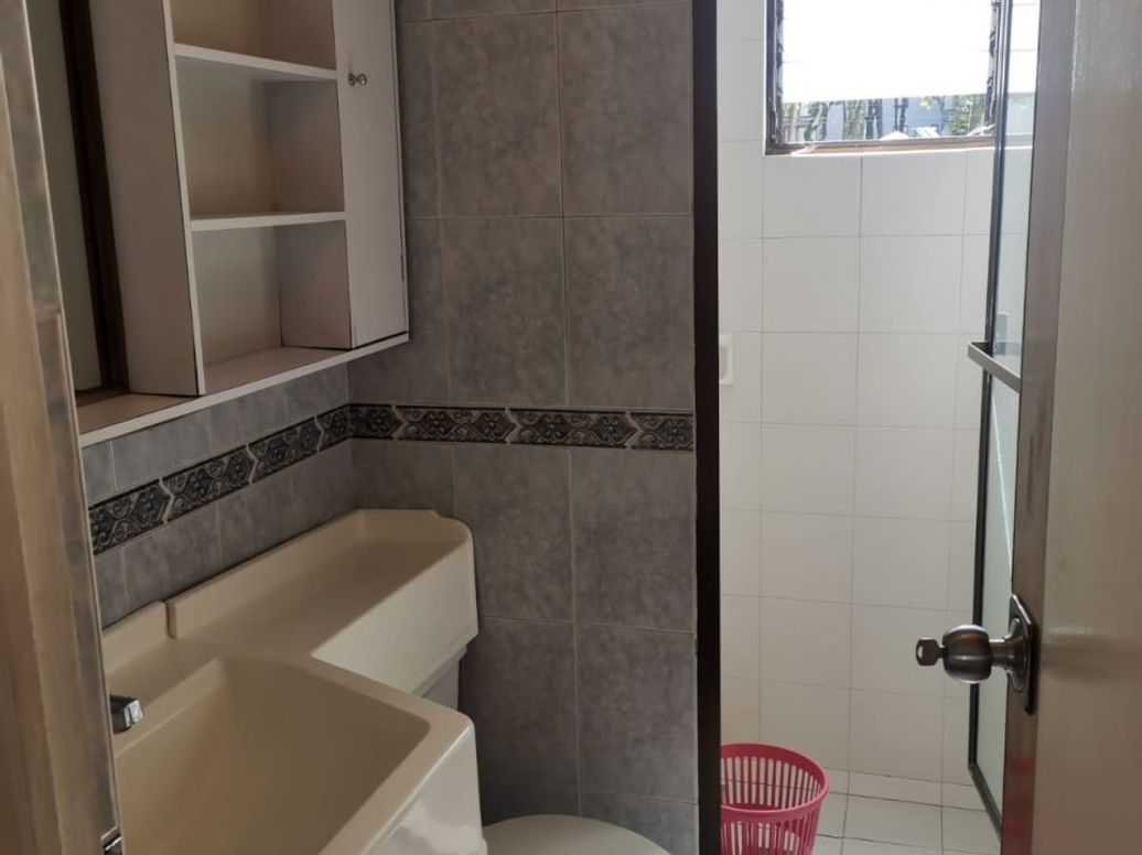 Apartamento de 3 alcobas en venta en Cr. Atabanza, Bogotá, 85 m² · foto 5 de 14