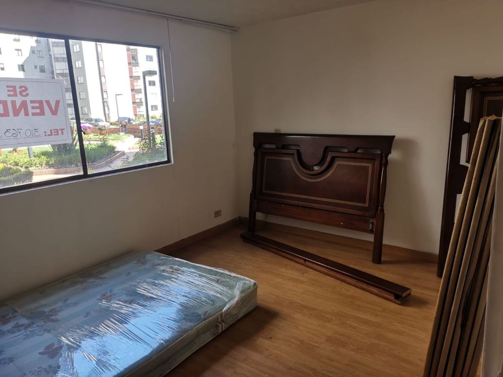 Apartamento de 3 alcobas en venta en Cr. Atabanza, Bogotá, 85 m² · foto 3 de 14