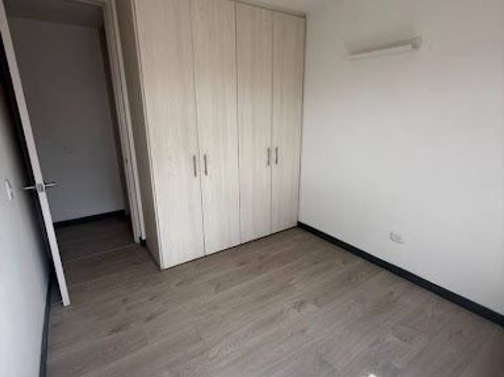 Apartamento de 3 alcobas en venta en Villa Alsacia, Bogotá, 66 m² · foto 10 de 17