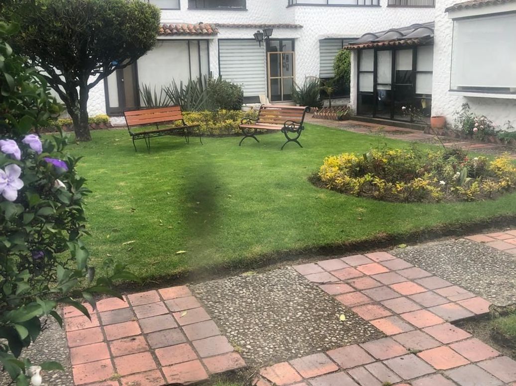 Casa de 4 alcobas en venta en Ub. Santa Coloma, Bogotá, 185 m² · foto 3 de 20