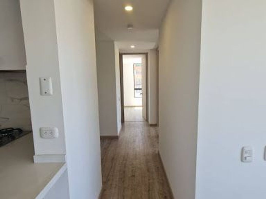 Apartamento de 3 alcobas en venta en Torca, Bogotá, 72 m² · foto 5 de 12