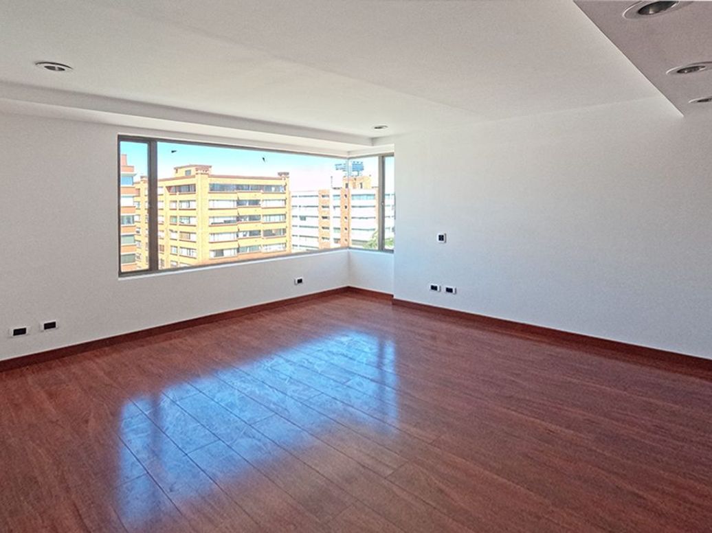 Apartamento de 4 alcobas en venta en San Patricio, Bogotá, 380 m² · foto 10 de 20