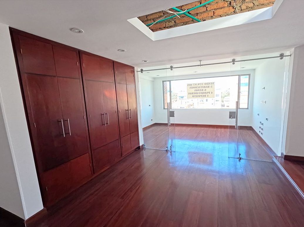 Apartamento de 4 alcobas en venta en San Patricio, Bogotá, 380 m² · foto 9 de 20