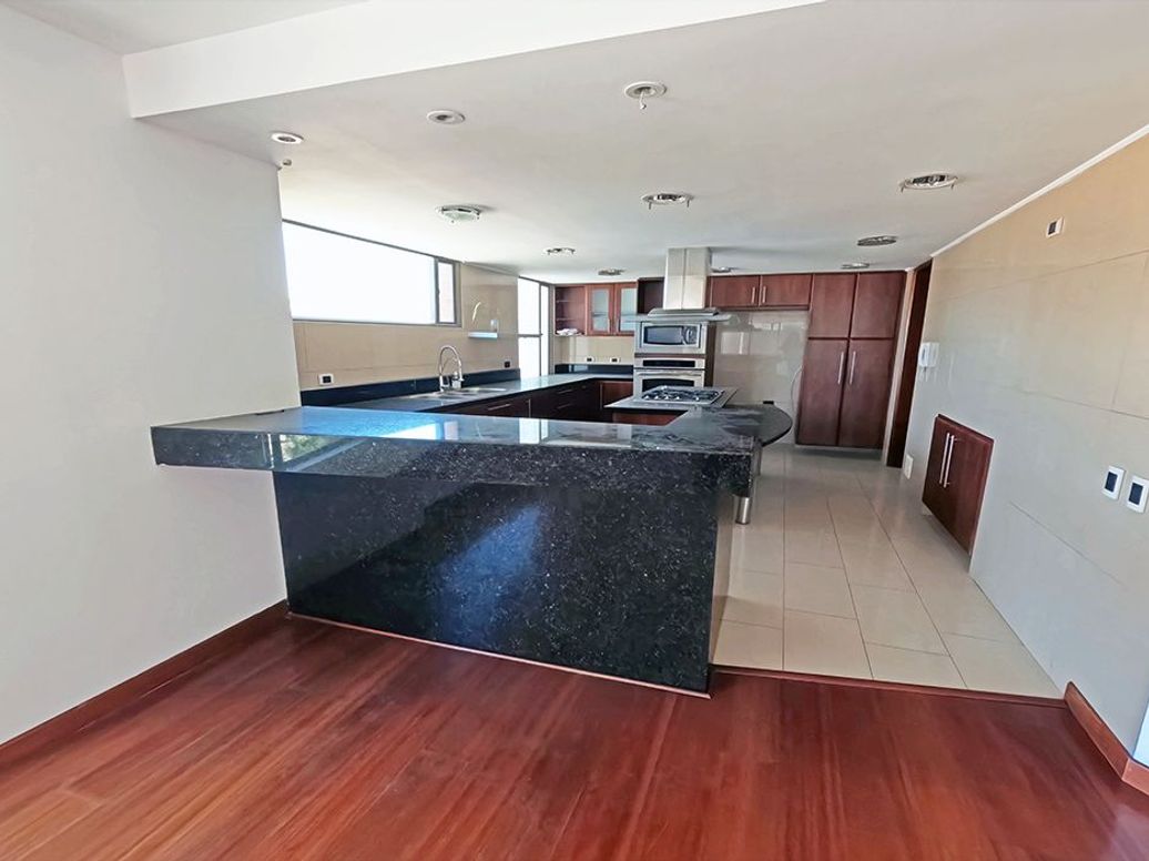 Apartamento de 4 alcobas en venta en San Patricio, Bogotá, 380 m² · foto 7 de 20
