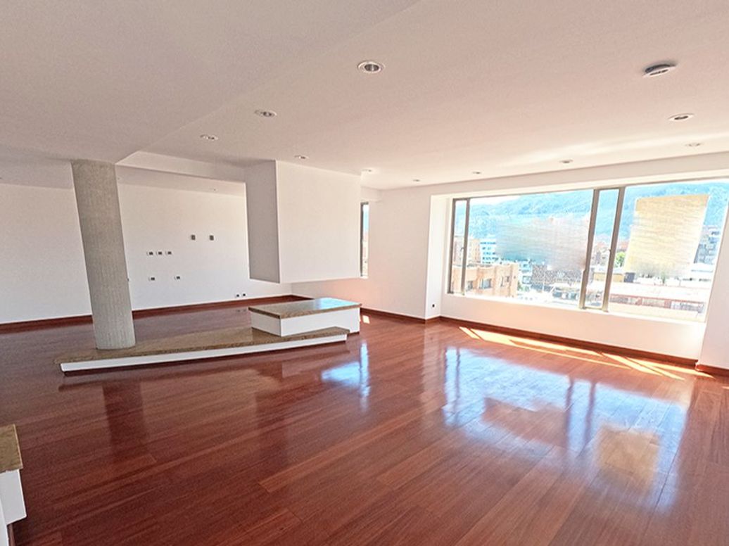 Apartamento de 4 alcobas en venta en San Patricio, Bogotá, 380 m² · foto 4 de 20