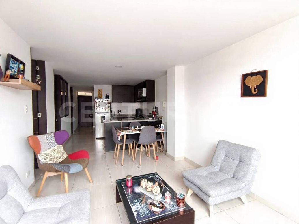 Apartamento de 3 alcobas en venta en Los Cerezos, Bogotá, 77 m² · foto 6 de 20