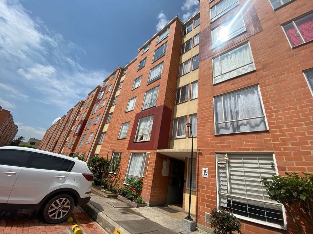 Apartamento de 3 alcobas en arriendo en San Antonio Norte, Bogotá, 47 m² · foto 3 de 20